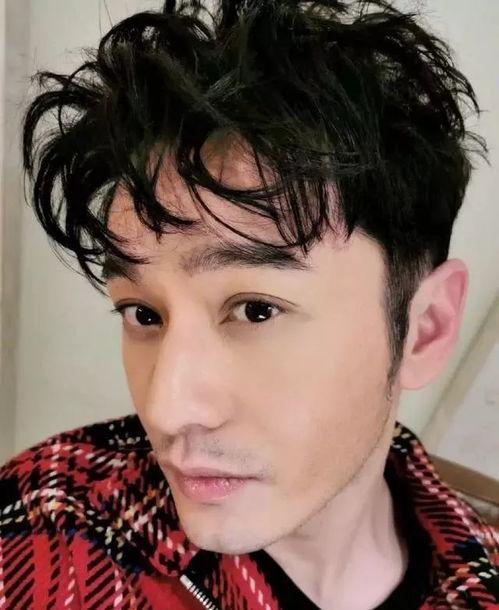 卷毛哥黑料吃瓜网最新,吃瓜网独家爆料，真相令人震惊！